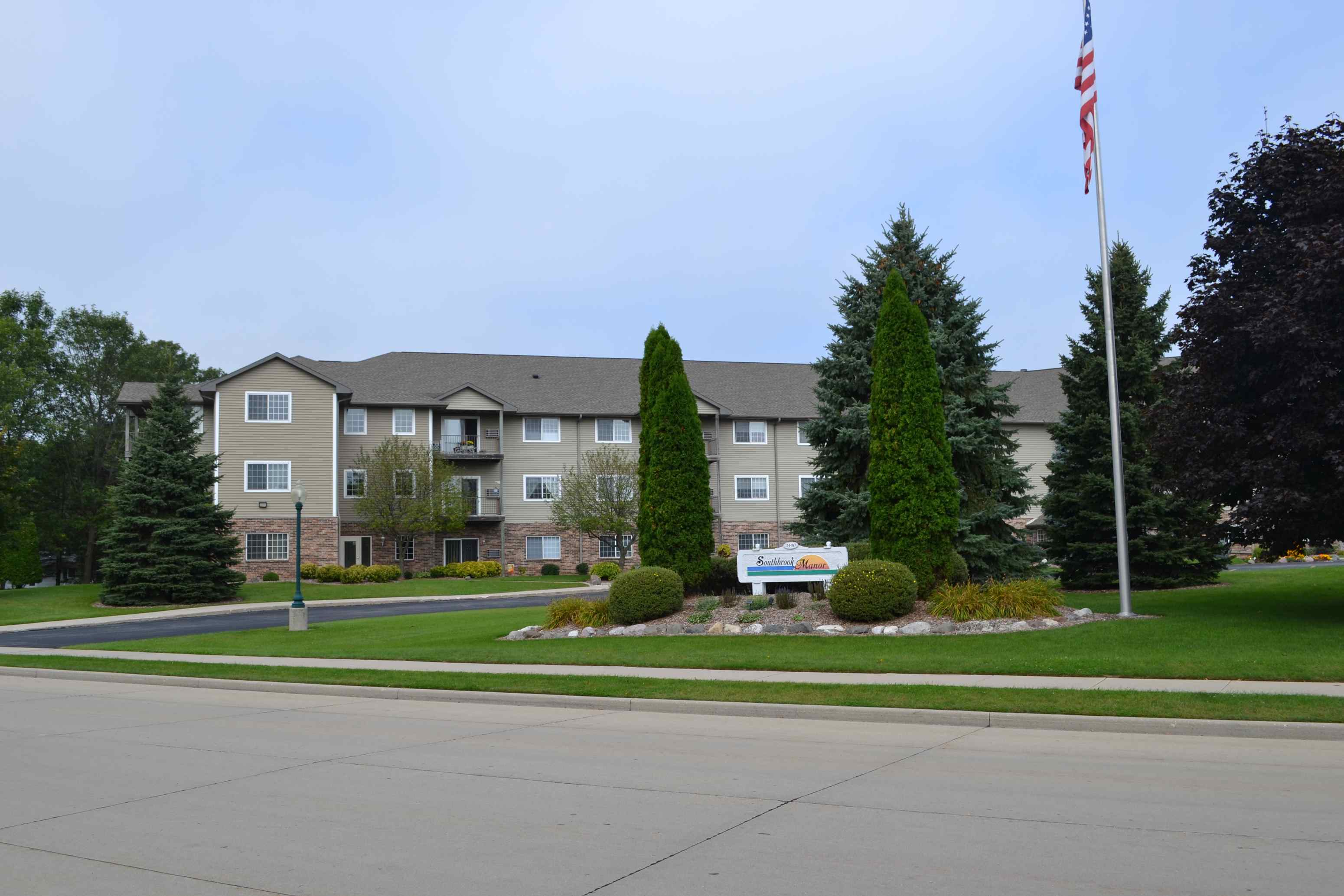 Southbrook Manor 55+ apartment community in Manitowoc, WI