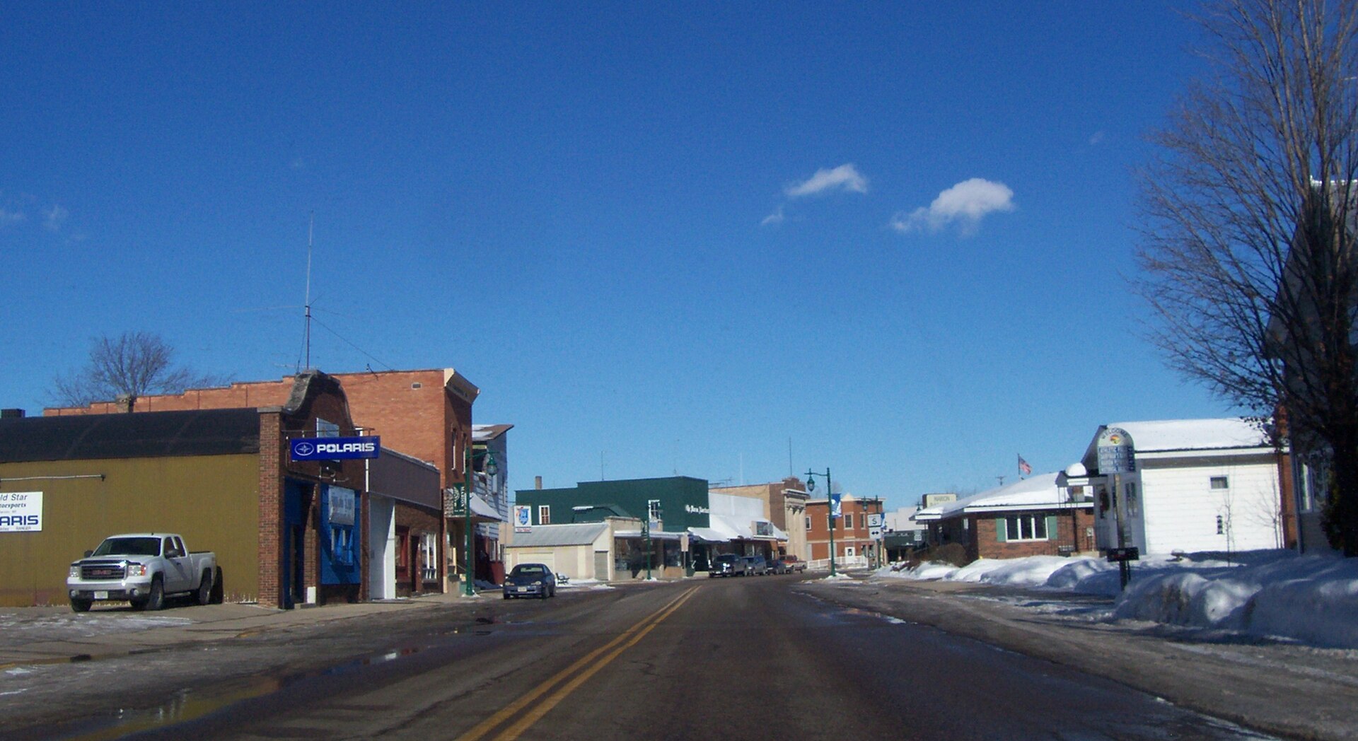 Downtown Marion, Wisconsin main street storefronts